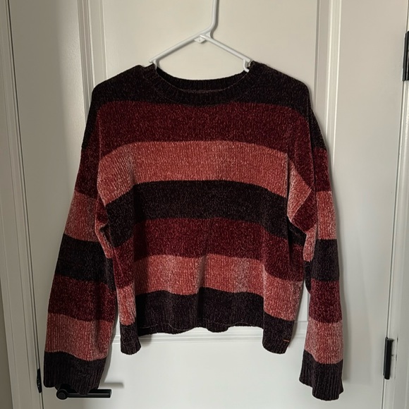 Volcom sweater - Picture 1 of 1